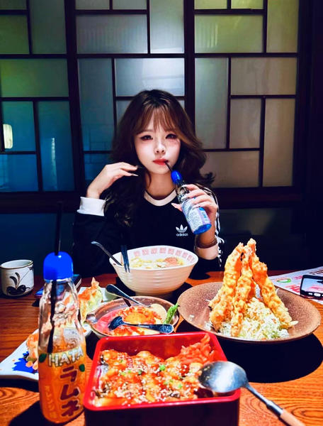 不开心豆沙了的主图